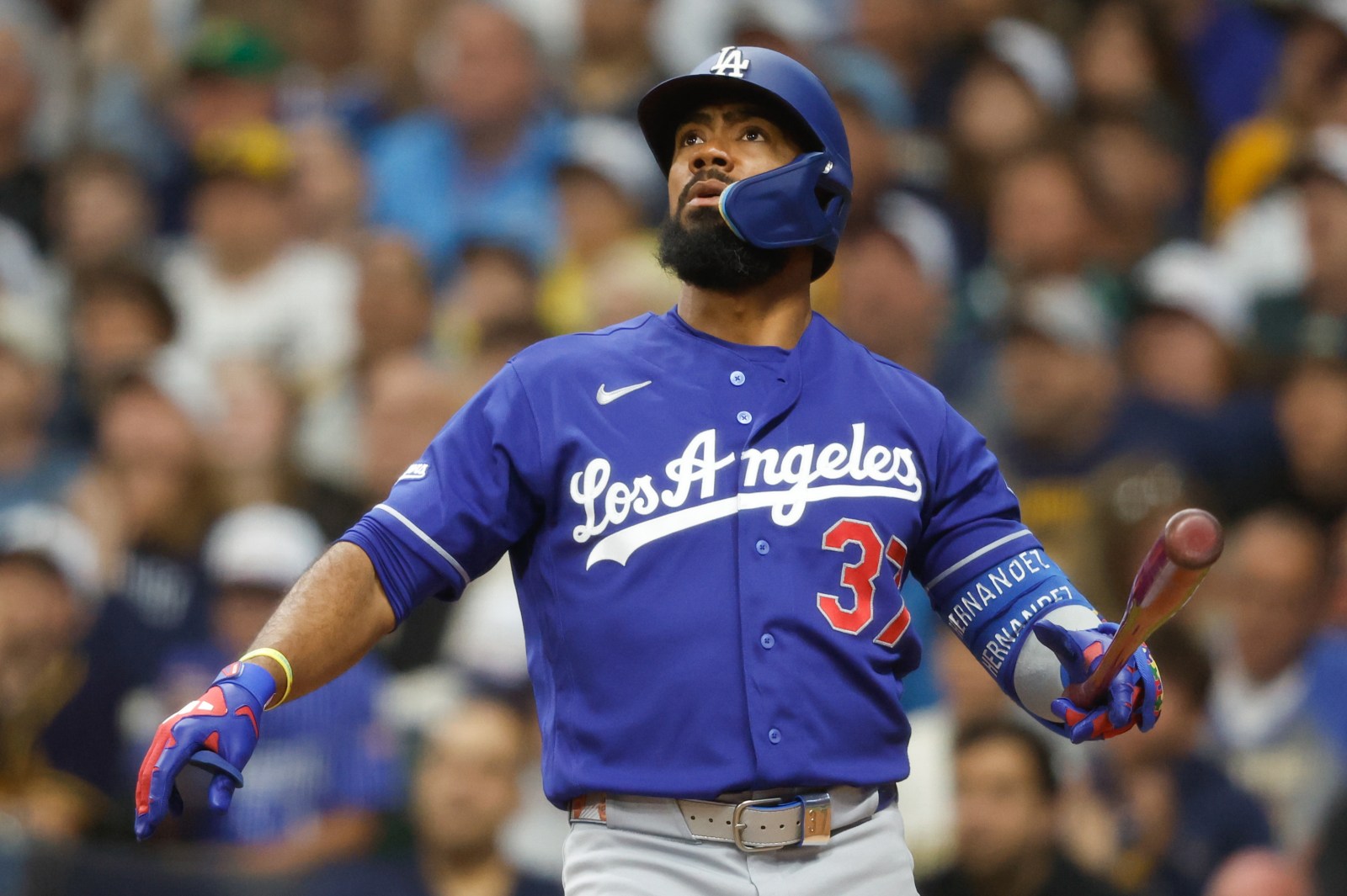 Dodgers: Le bullpen sans faille et Teoscar Hernández en feu dans une victoire écrasante contre les Brewers