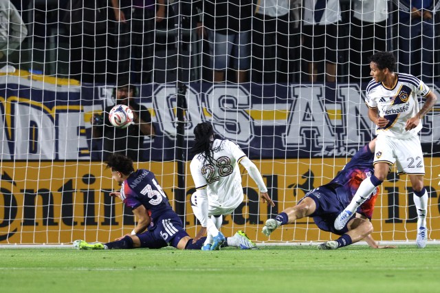 LA Galaxy y Houston Dynamo empatan 1-1 antes del parón de la Copa Mundial