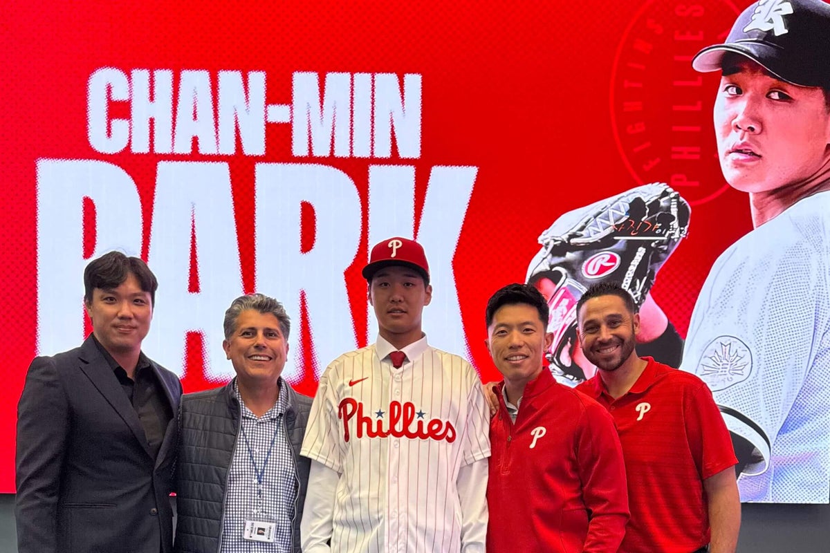 Phillies sign Park; Schwarber, Luzardo secure win