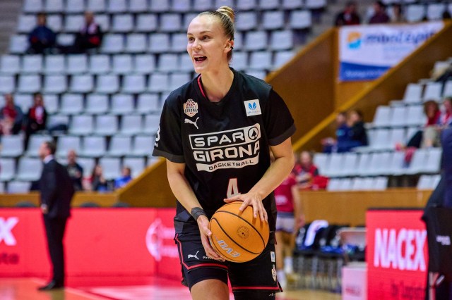 Valkyries' Justė Jocytė debuts in rout over Sun
