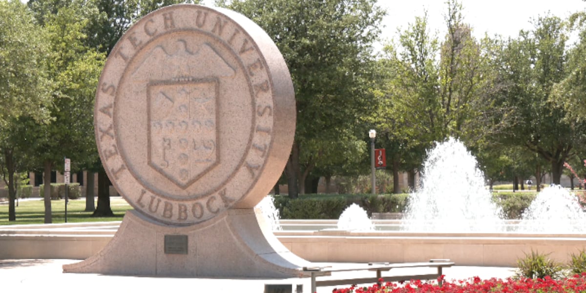 Abbott orders Texas public colleges to keep tuition flat