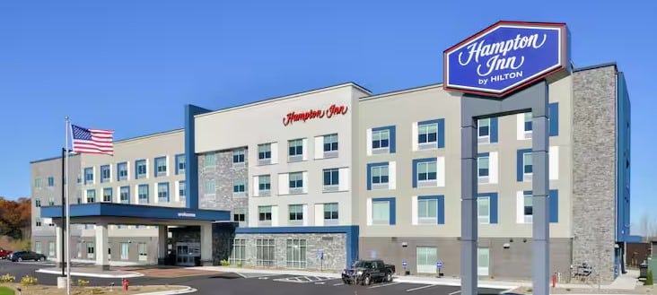 Minneapolis Hotel Cancels ICE Bookings; Hilton Removes Franchise