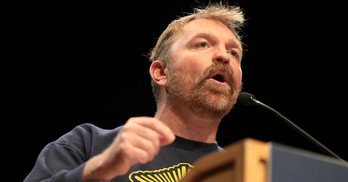 Maine Candidate Platner Faces Sexting Allegations, Political Fallout