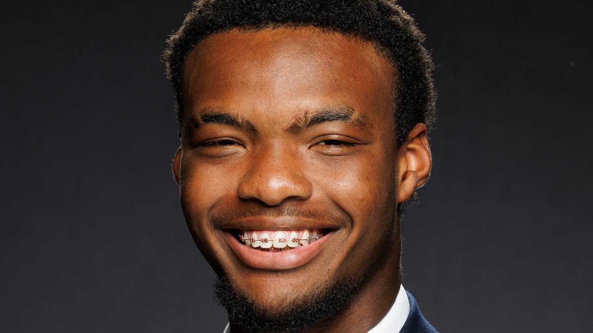 Kentucky football player Nic Smith dies at 20