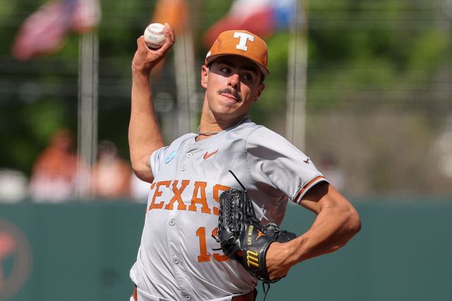 Texas battles Alabama in Omaha elimination showdown