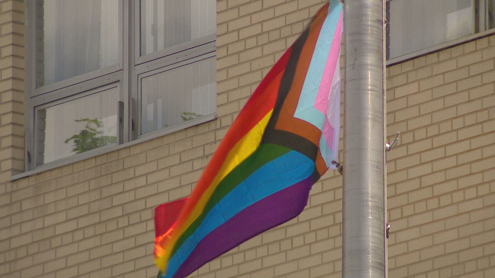 Green Bay celebra su primer festival Pride con recursos y espacio público.
