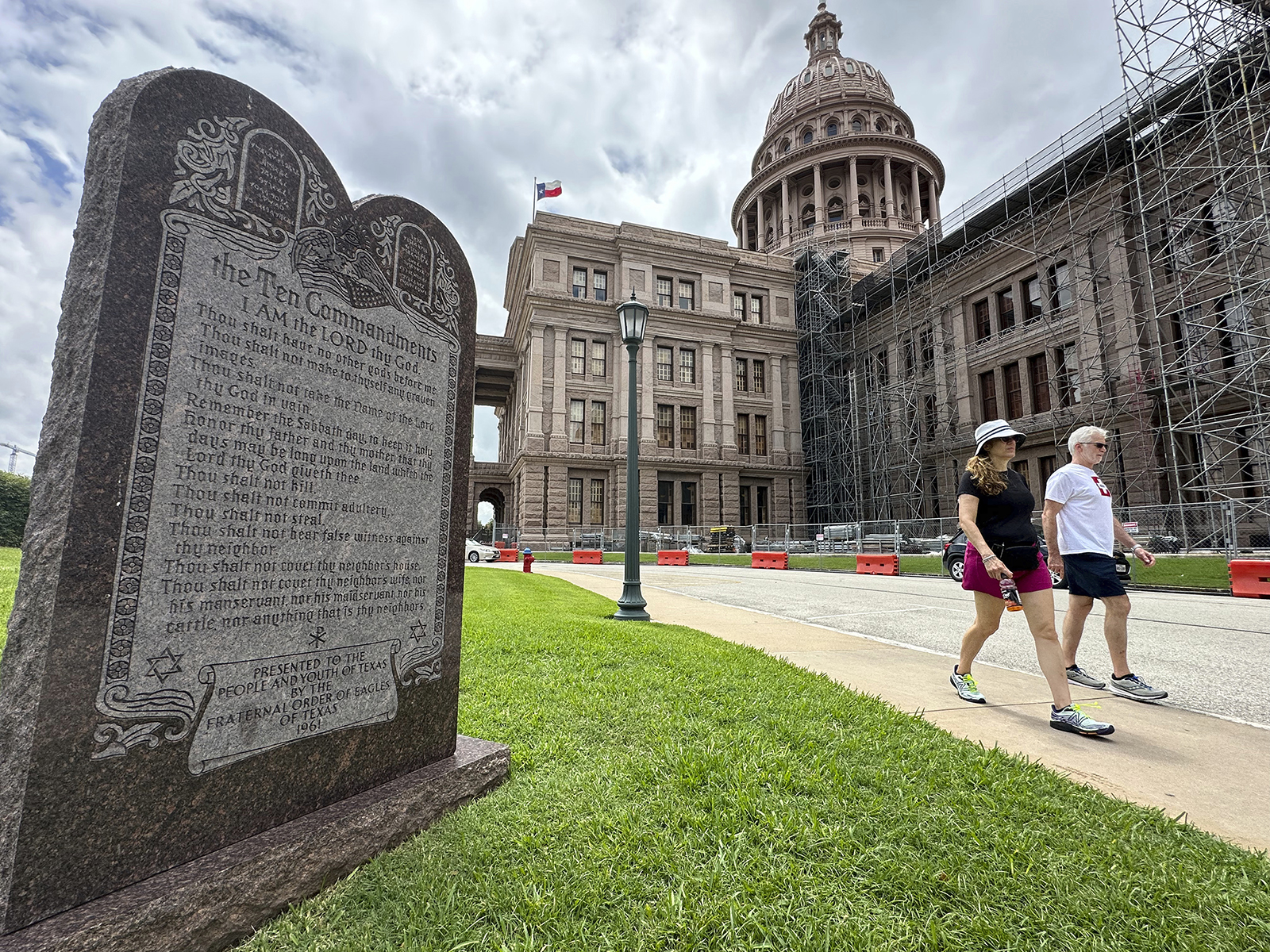 Texas Board Approves Mandatory Bible Readings for Students