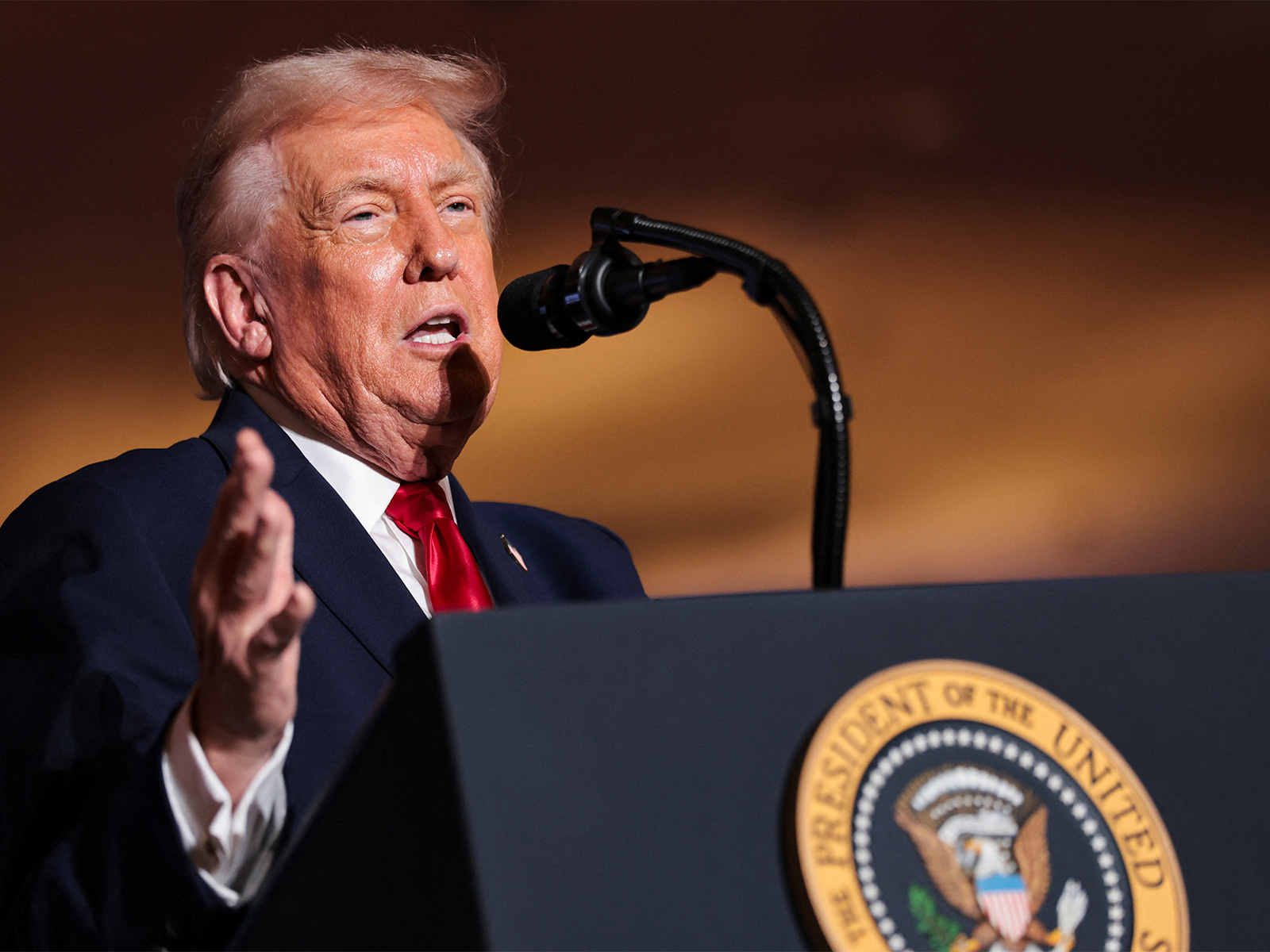 Trump says Interim Venezuelan Authorities to turn 30-50 million barrels of 'high-quality, sanctioned oil' to US