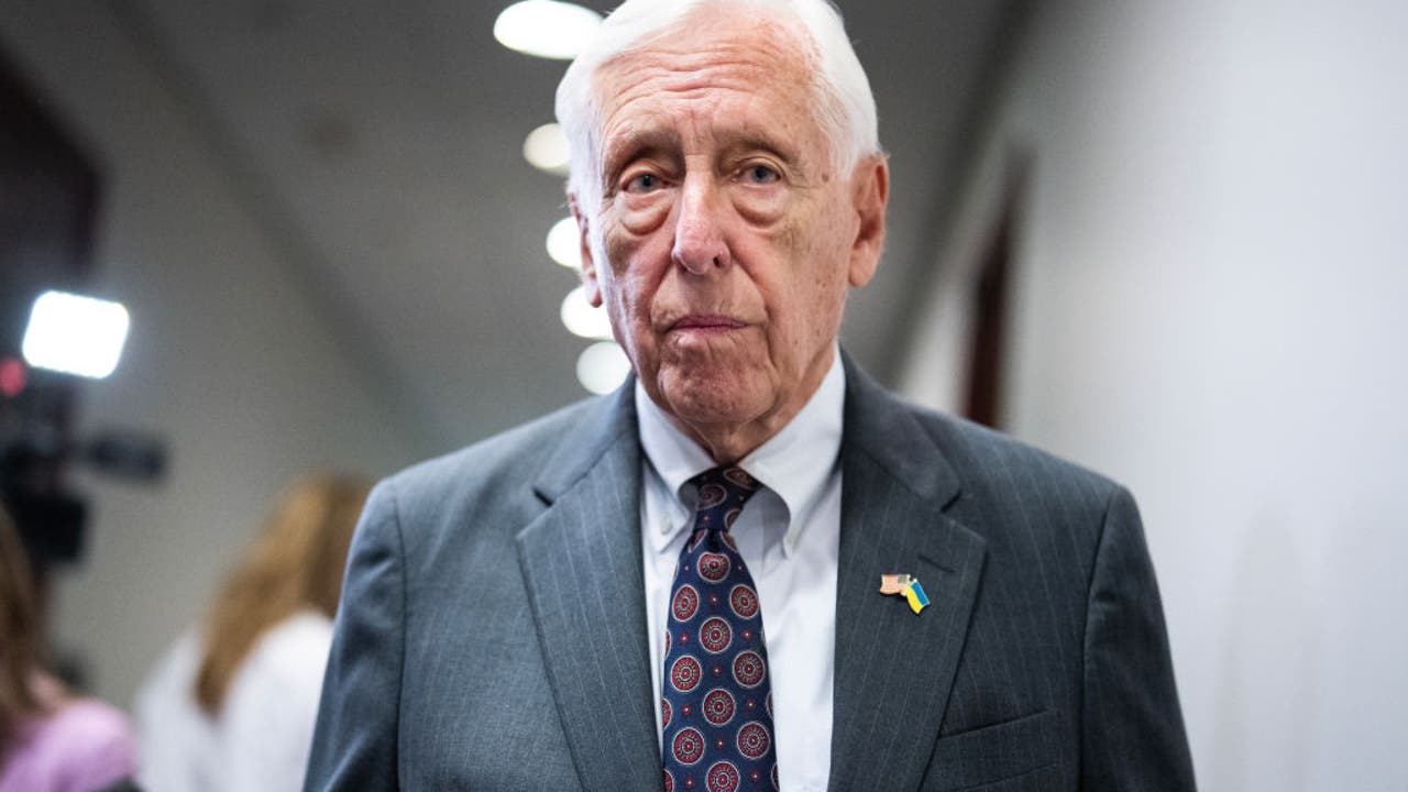 Le leader de la Chambre des représentants, Steny Hoyer, annonce sa retraite