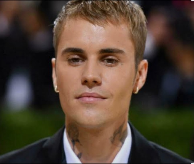 Justin Bieber fait face à un fort contrecoup en ligne suite à une publication sur les médias sociaux surprenante