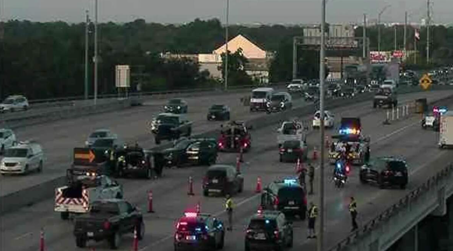 Fort Worth stolen ambulance involved in DPS chase, shooting in Austin
