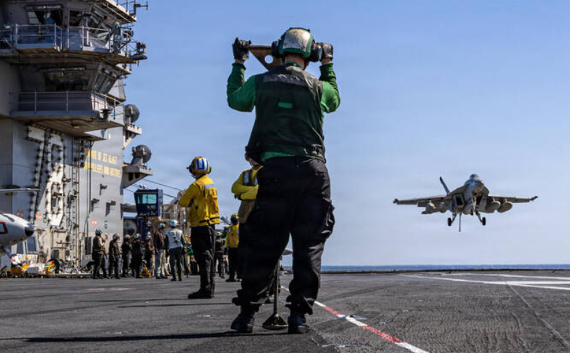 Les États-Unis déploient un porte-avions supplémentaire au Moyen-Orient alors que les tensions régionales atteignent leur paroxysme