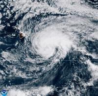 Hawái Bajo Advertencia de Huracán Mientras la Tormenta Tropical Lala se Acerca