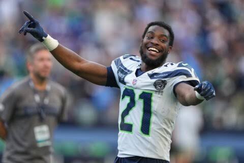 Brown destaca para los Cowboys con dos recepciones de TD en victoria sobre los Seahawks