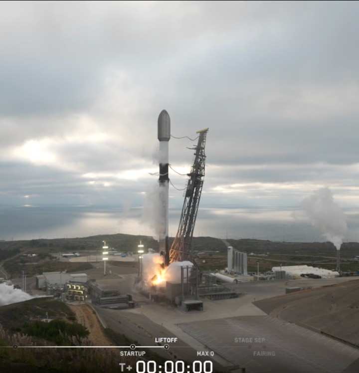 SpaceX Launches Two Falcon 9 Rockets in Record 38 Minutes