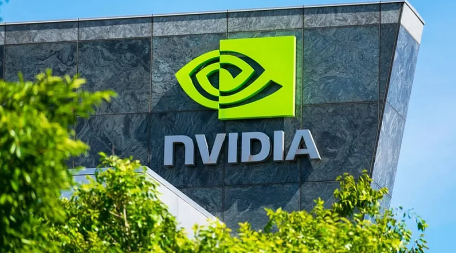 Nvidia Apoya el Centro de Datos de OpenAI en Ohio con una Garantía de $105 Mil Millones y una Inversión de $1.5 Mil Millones