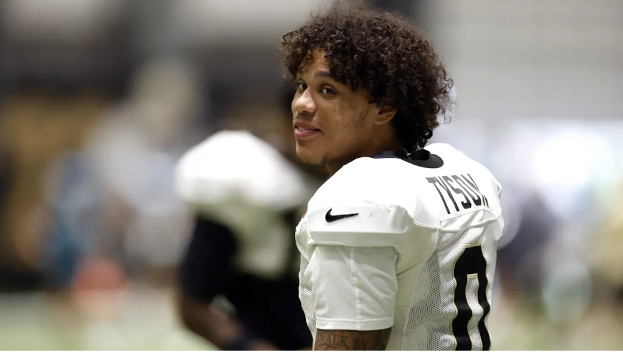 Jordyn Tyson, Selección de Primera Ronda de los Saints, Se Espera que se Pierda Dos Meses por Lesión en el Tendón de la Corva