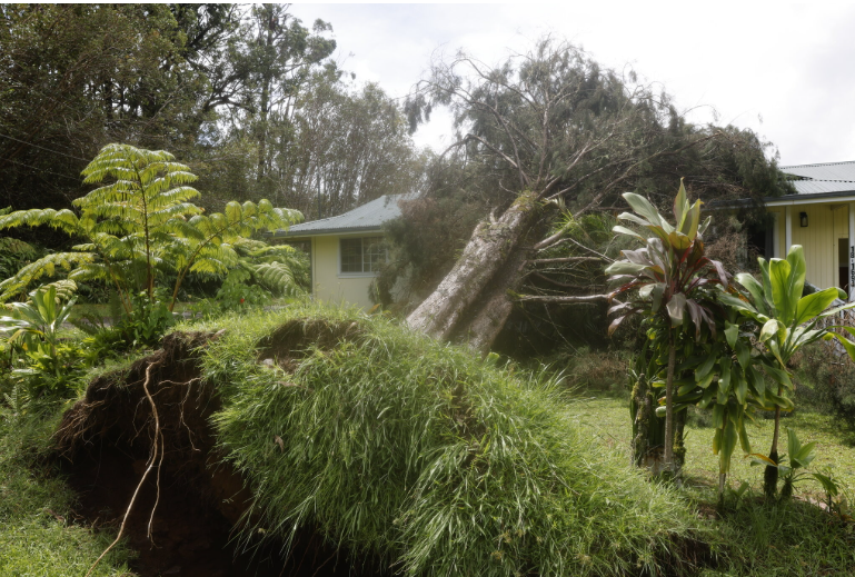 Hawái se tambalea tras la Tormenta Tropical Lala que destruye casas y corta el acceso al hospital