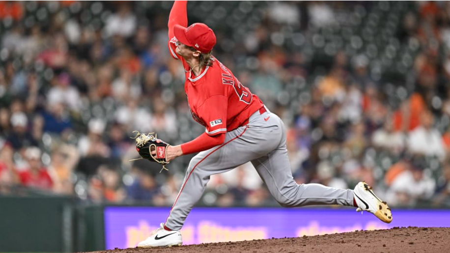 La recrue des Halos, Klassen, limite les Astros à 1 coup sûr dans un bijou dominant de 7 manches