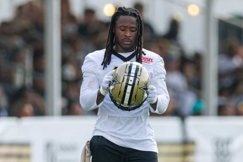 Source: Saints' Kamara (MCL) out at least 1 month