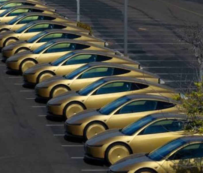 Tesla obtient un permis de robotaxi au Nevada pour 5 000 véhicules à l'approche du lancement du Cybercab