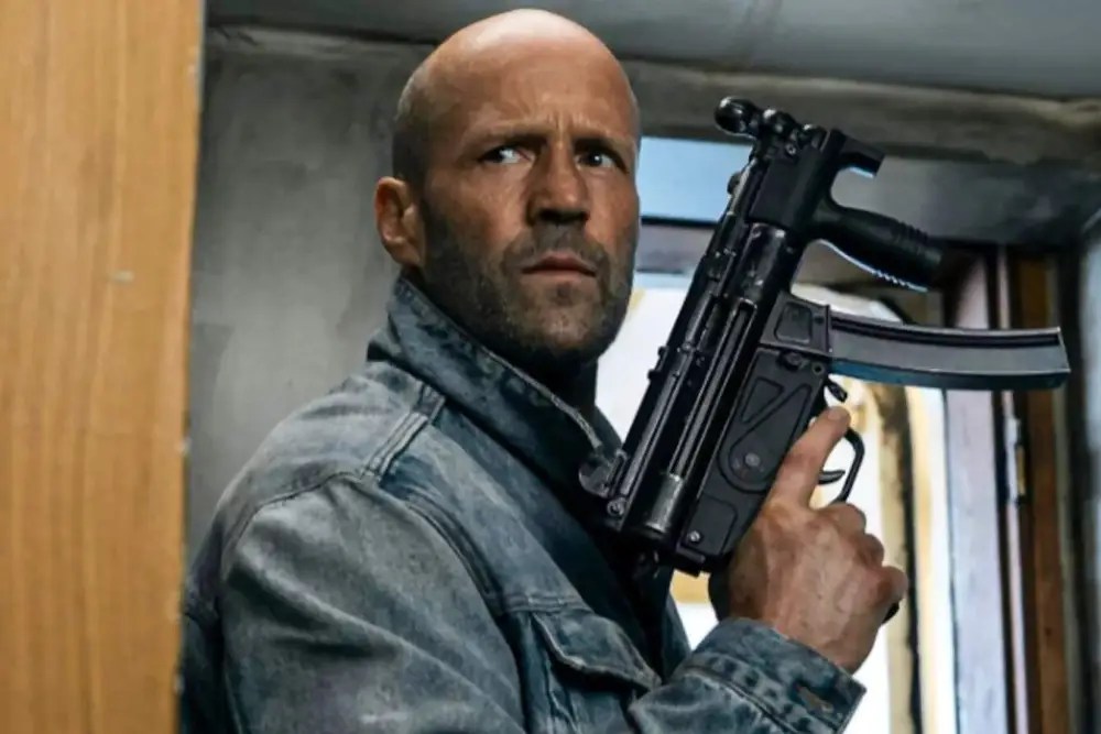 Amazon divulgue accidentellement en ligne le film « Mutiny » de Jason Statham, d'une valeur de 50 millions de dollars