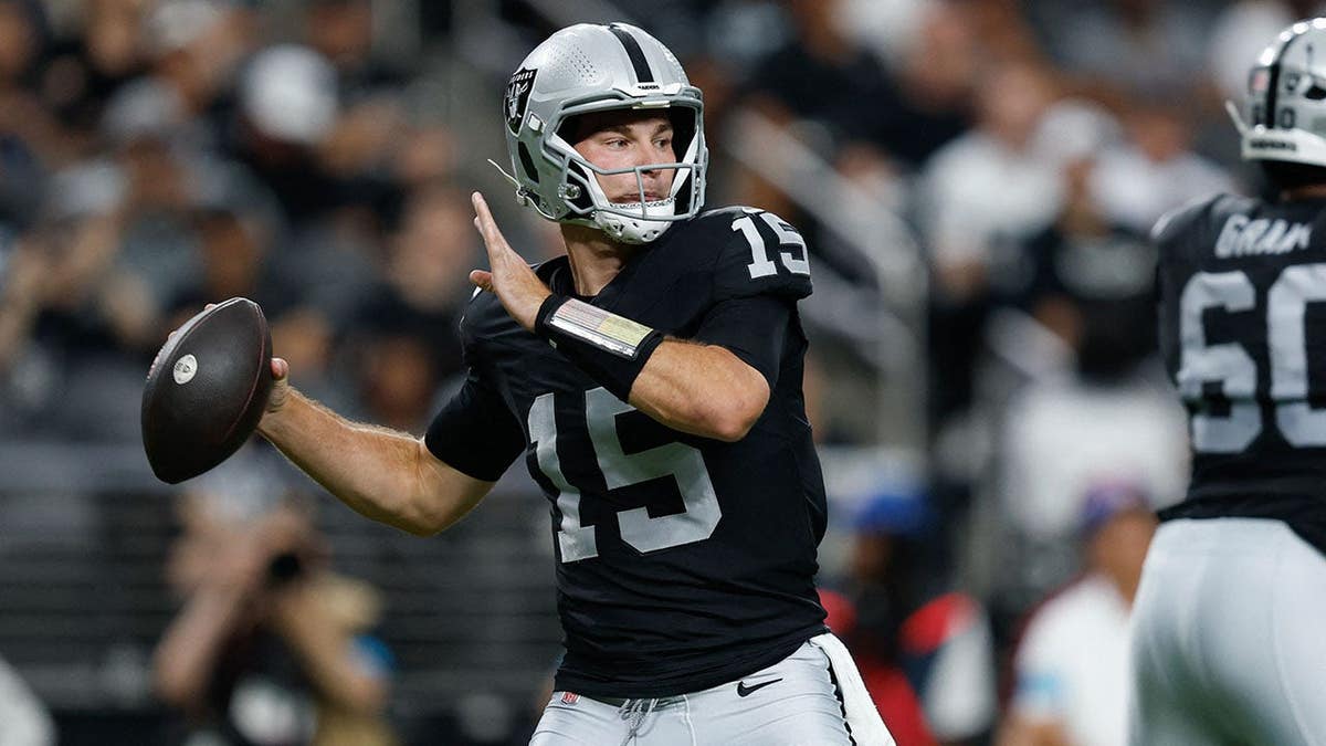 Raiders QB Battle Heats Up: No Starter Named Yet