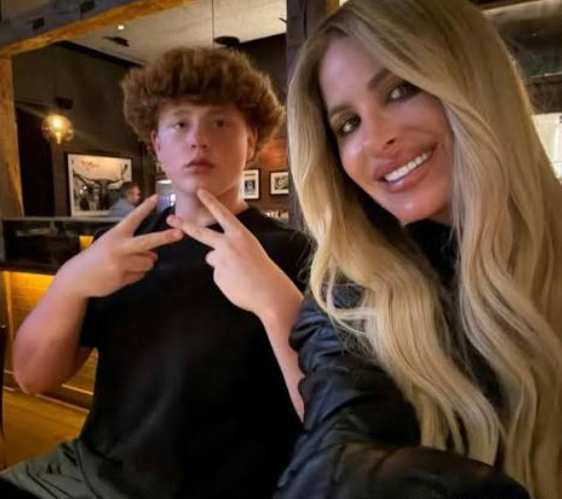 El hijo de la estrella de reality Kim Zolciak se enfrenta a cargos de delito grave