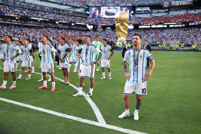 La FIFA a infligé d'énormes suspensions après la bagarre de la finale de la Coupe du Monde