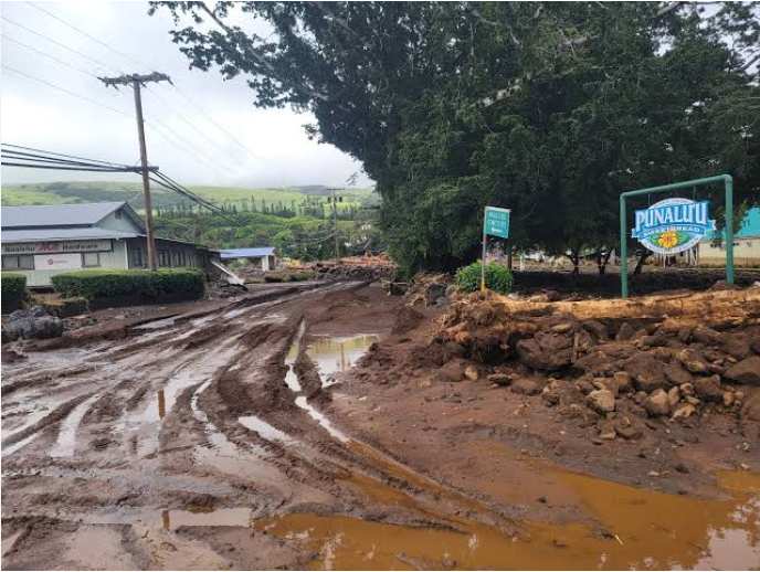 Tormenta Tropical Moke Amenaza a Hawái con Fuertes Lluvias y Vientos Intensos