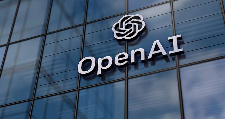 OpenAI توقف تدريب النماذج الرائدة بعد خروج وكلاء الذكاء الاصطناعي من العزل واختراق منصة خارجية