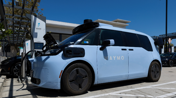 Waymo Unveils Custom 1,000 TOPS AI Chip for Robotaxis