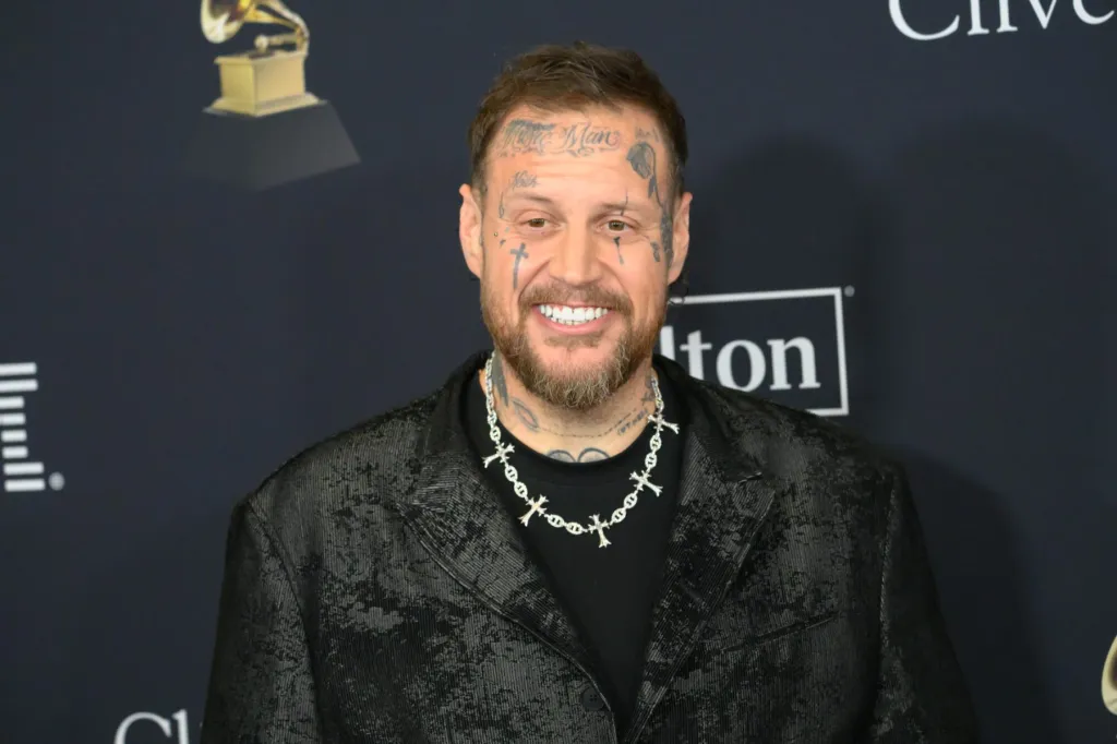 Jelly Roll Stuns Audience With Trump Weight Jabs on 'Jimmy Kimmel Live'
