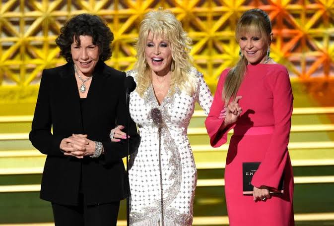 Dolly Parton a construit un monde meilleur, avec des strass et des chansons