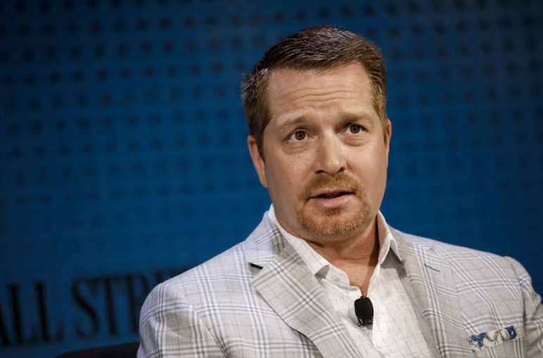 CEO de CrowdStrike dice que la IA expone peligrosas brechas cibernéticas que las herramientas heredadas no pueden manejar