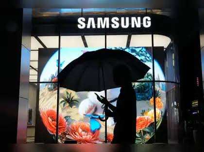 Vietnam urges Qualcomm, Samsung to deepen AI, chip investment as it seeks tech upgrade