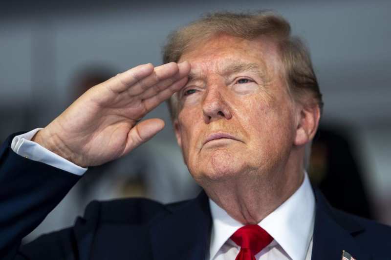 Trump amenaza con arancel del 50% a México por crisis fronteriza