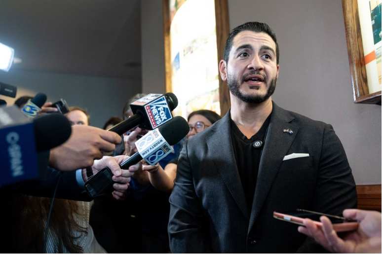 Abdul El-Sayed se disculpa ante los demócratas judíos de Michigan