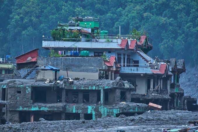 Ciudadanos estadounidenses desaparecidos tras catastróficas inundaciones repentinas en la frontera