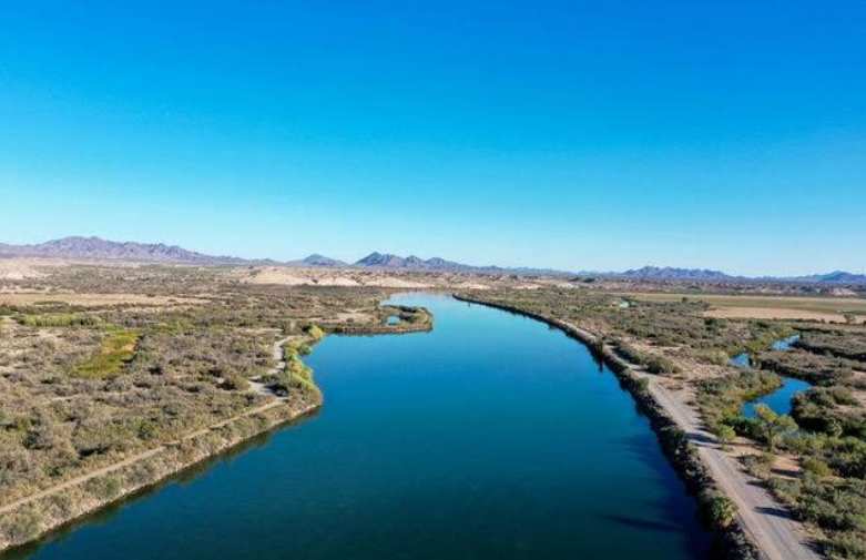 Arizona enfrenta enormes recortes de agua en el río Colorado que amenazan el suministro de productos de EE. UU.