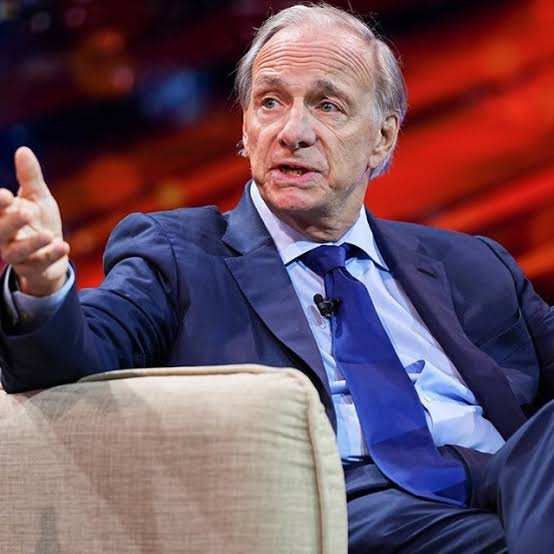 Ray Dalio advierte que la crisis de deuda de EE. UU. podría estallar en 3 años