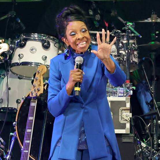 Gladys Knight, 82 años, se toma un descanso de la gira en medio de especulaciones sobre su salud