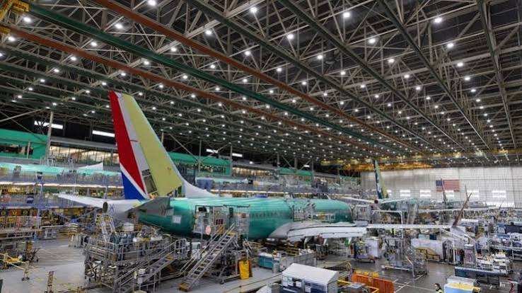 Boeing annonce 18 000 licenciements et ferme la chaîne de production du 737 Max à Washington