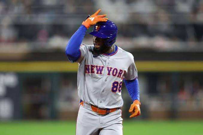 Les Orioles réclament Luis Robert Jr. des waivers