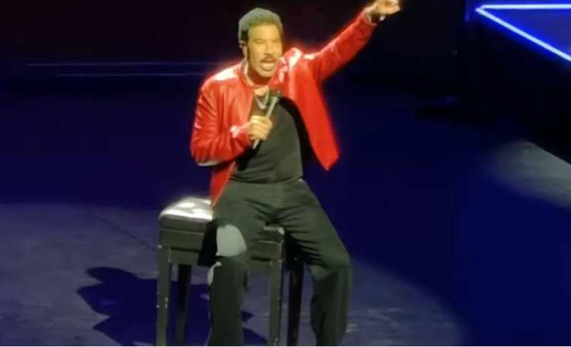 Lionel Richie Hospitalizado en UCI Tras Concierto en St. Louis