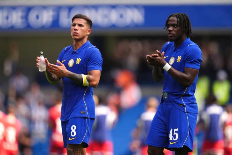 Le jour de la clôture du marché des transferts voit Man City accepter le transfert d'Enzo Fernandez de Chelsea pour 169 millions de dollars