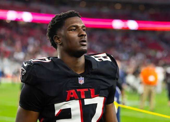La NFL sanciona a un quarterback estrella con suspensión repentina