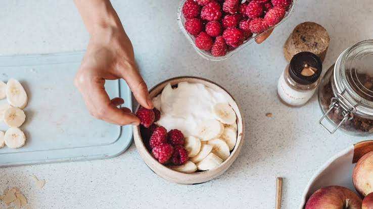 7 Science-Backed Ways to Curb Your Appetite—Without Weight-Loss Drugs