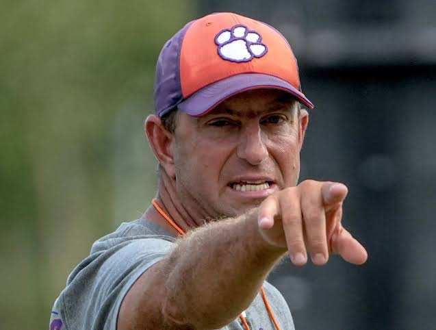 Bad boy Lane Kiffin breaks Dabo Swinney, as LSU's villain rises in Clemson rout