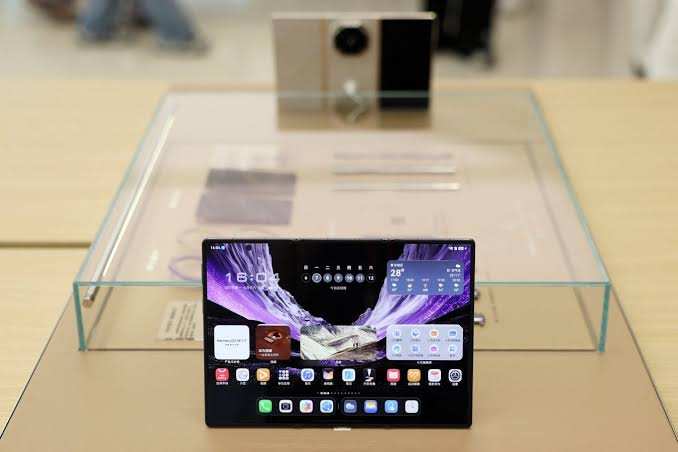 Huawei, Xiaomi launch new foldable smartphones ahead of Apple event